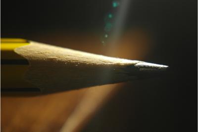 Close-up of a pencil on my desk. Stacked 4x macro close-up lenses. Nothing impressive but I find it so cool how detailed it is, so you can see it too.